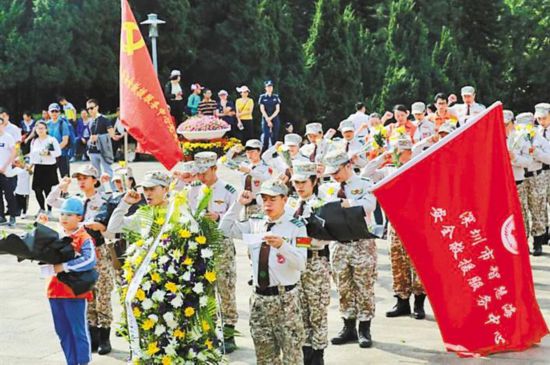 广东深圳扫墓，传统习俗与现代文明的交织